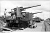 Bundesarchiv_Bild_101I-638-4208A-25,_Eisenbahnflak.jpg