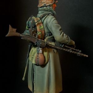 mg34 gunner side view