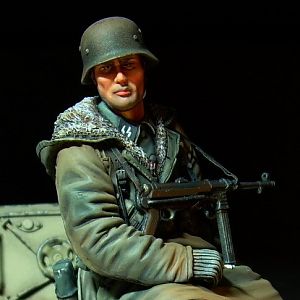 ss grenadier mp40